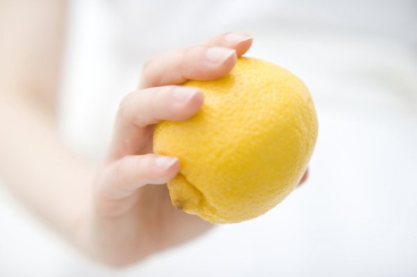 Natural and not harmful to the environment! The author recommends using 1 common fruit driver at home: it is more effective than vinegar.