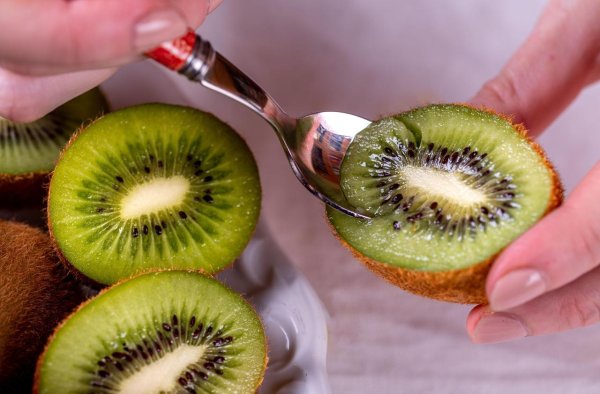 The strange fruit is a vitamin C gold mine that is more effective! Pair a food with